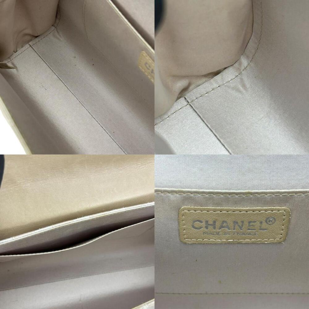 CHANEL Cream Shoulder Bag - Picture 8 of 9